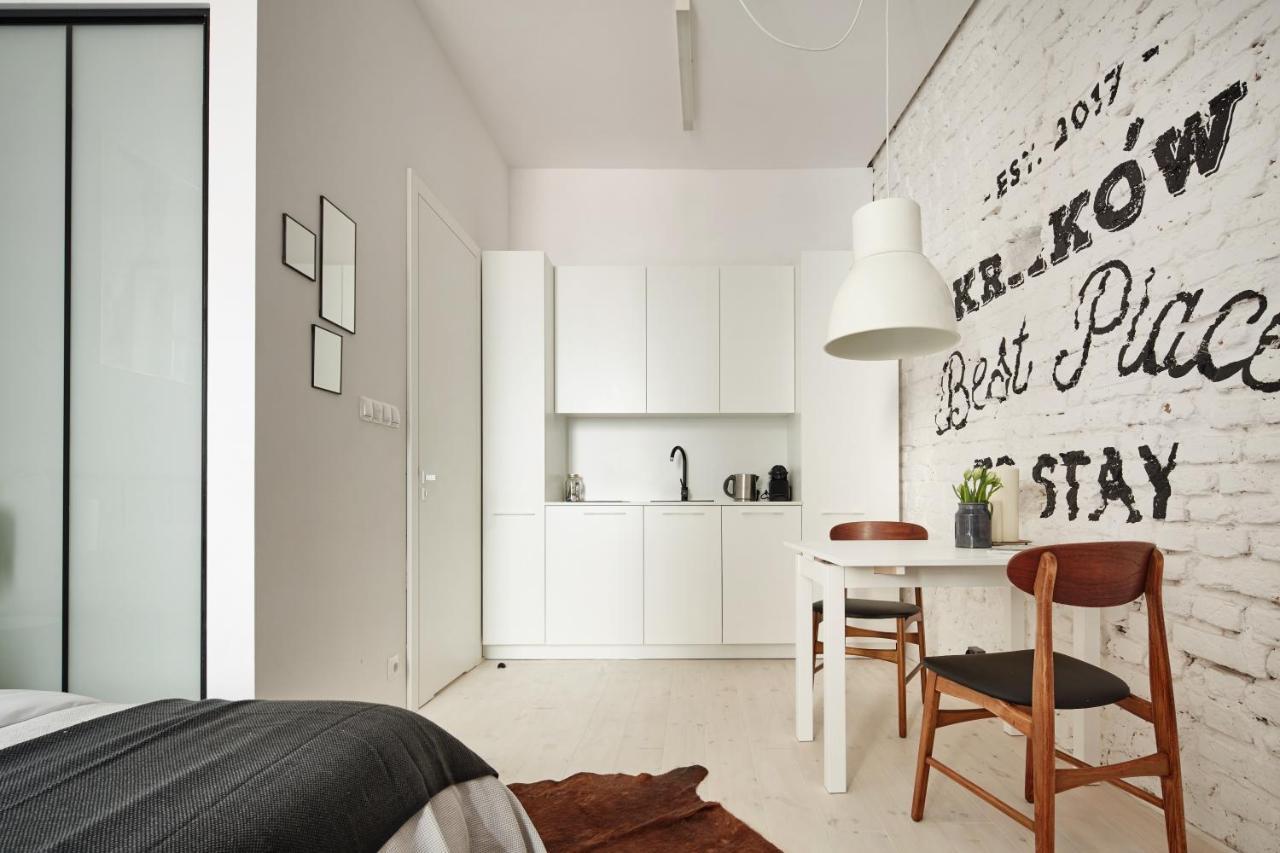 Apartamento Old New - Prime Location On Main Square Cracovia Exterior foto