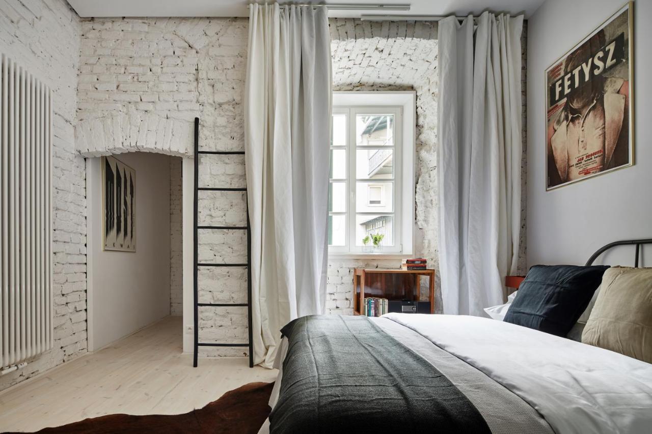 Apartamento Old New - Prime Location On Main Square Cracovia Exterior foto